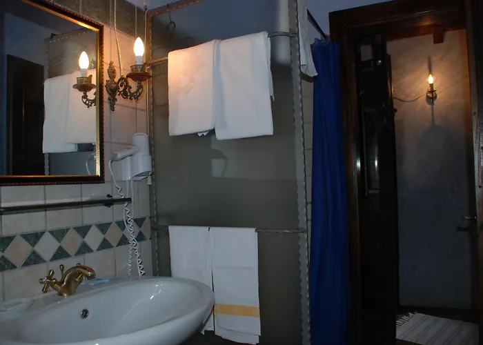 Rifugio Della Rocca Hotel Calascio